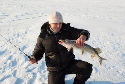 Il neige ? Allez à la pêche !