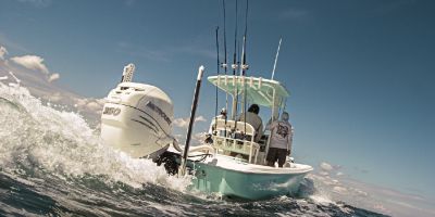 Verado L6 350 et 400 ch : laissez-vous bercer par les hors-bord les plus silencieux du marché !