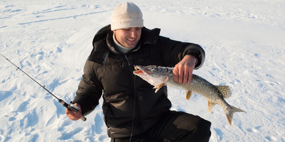 Il neige ? Allez à la pêche !